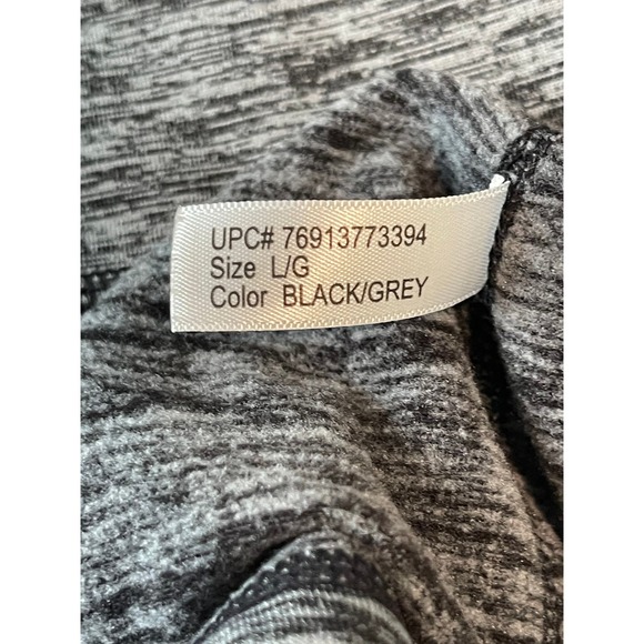 00634 ClimateRight by CuddlDuds LS Athletic Top Heathered Gray L/G Thumbholes - Picture 9 of 10